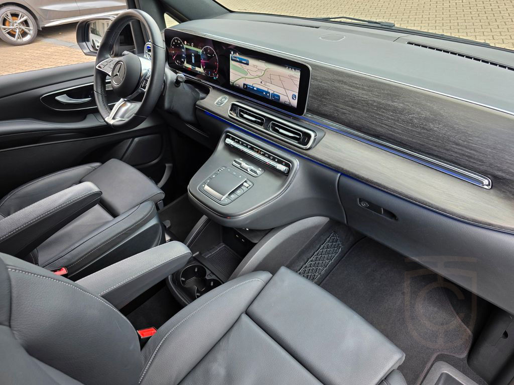 Mercedes-Benz V 300 d AVANTGARDE extralang 8-Sitzer/ Kamera