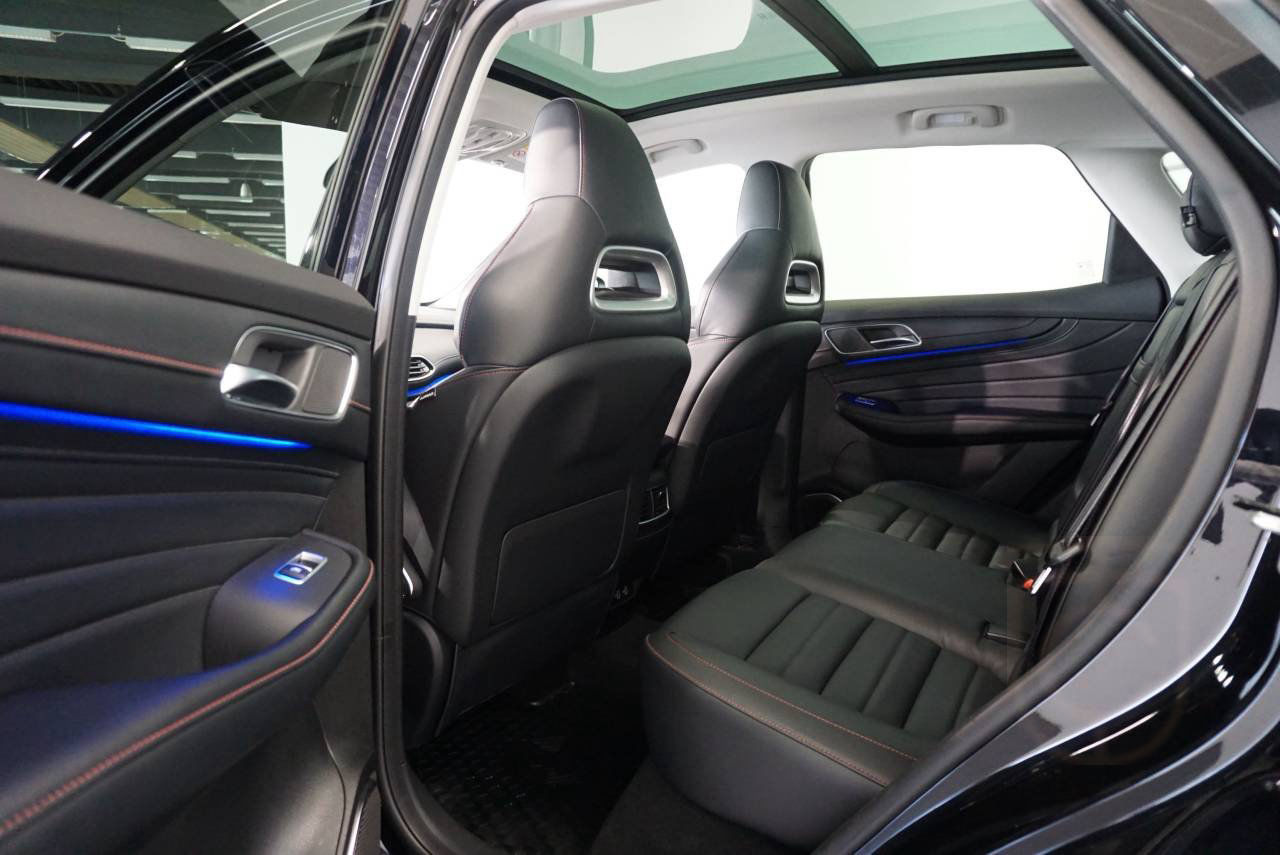 MG EHS PLUG-IN HYBRID LUXURY MY21