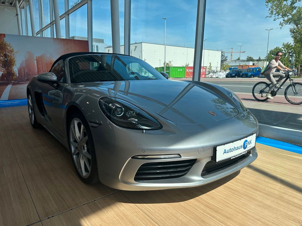 Porsche Boxster 718 20" 1.407KM erst PDK 1.Hand!