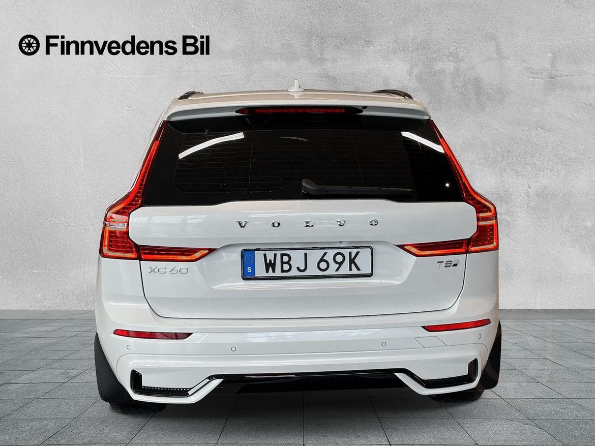 Volvo XC60 T8 Plus Dark