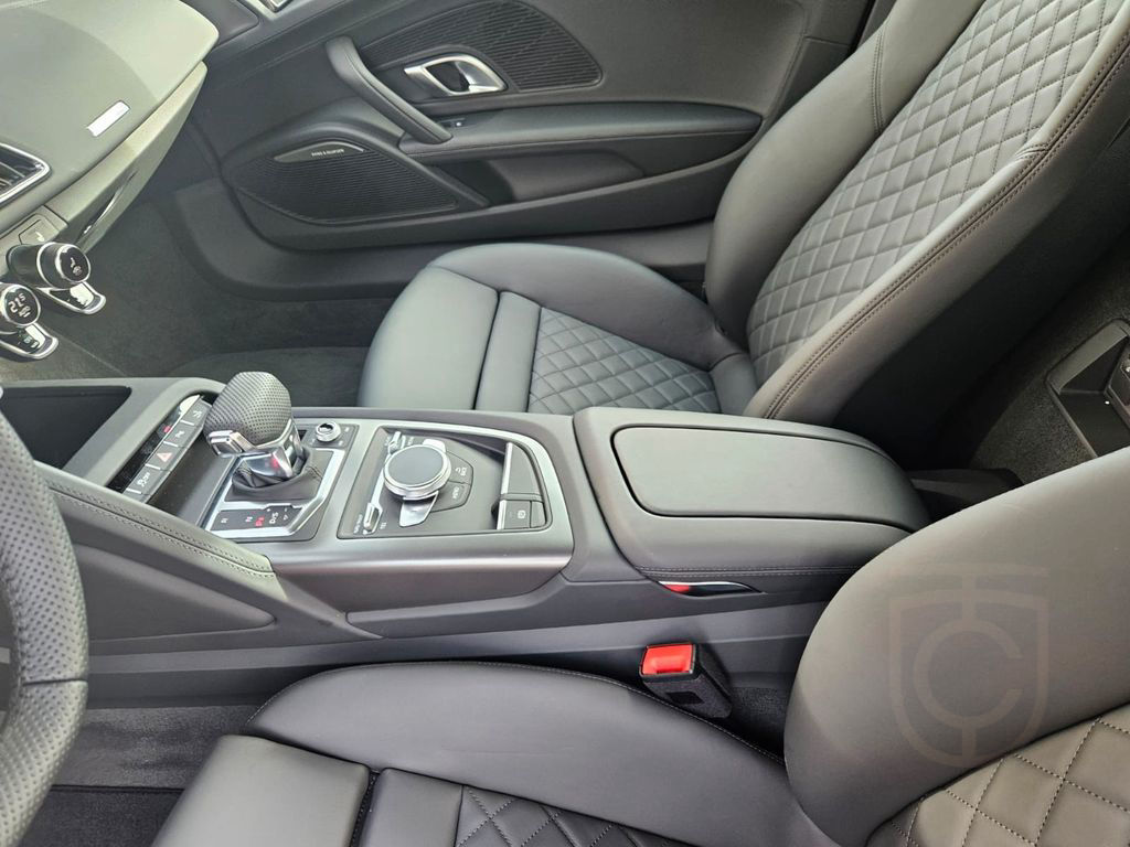 Audi R8 Coupe V10 5.2 FSI Performance*B&O*DYNAMIK*20"
