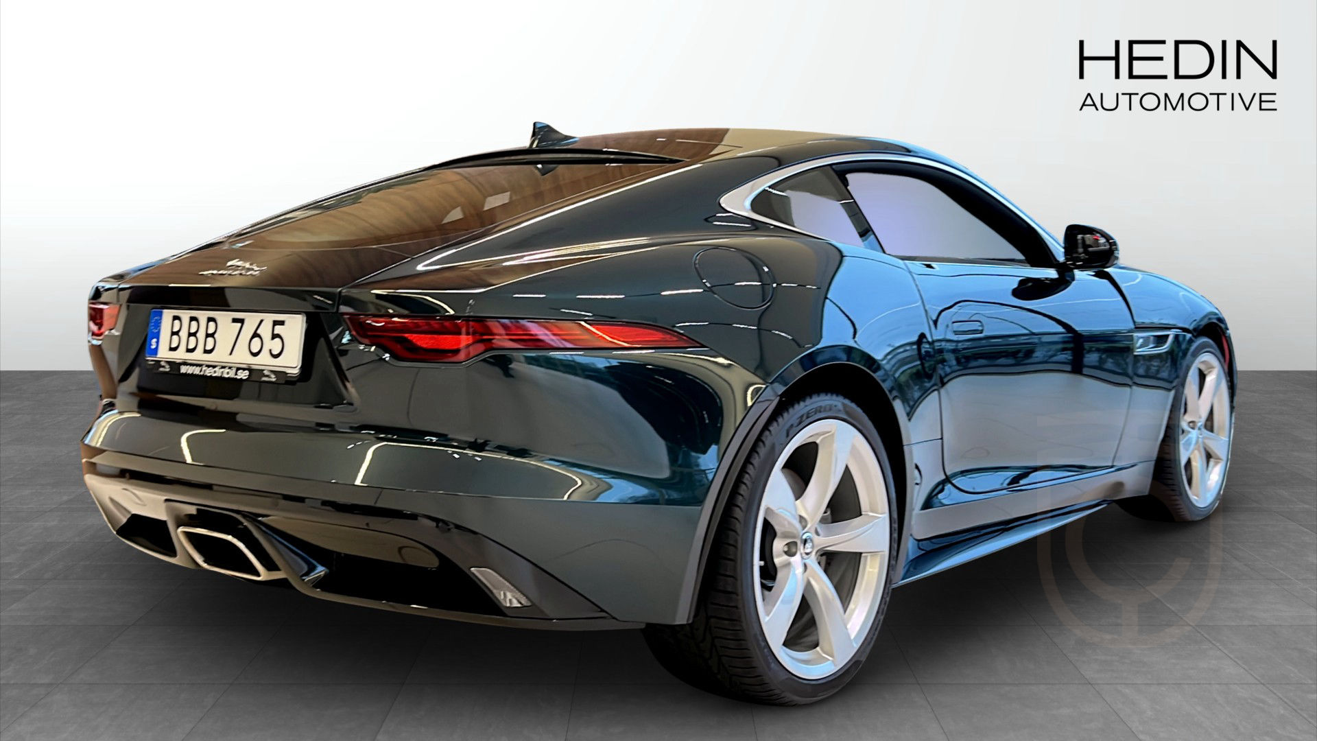 Jaguar F-Type P300