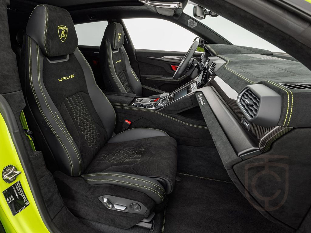 Lamborghini Urus Performante