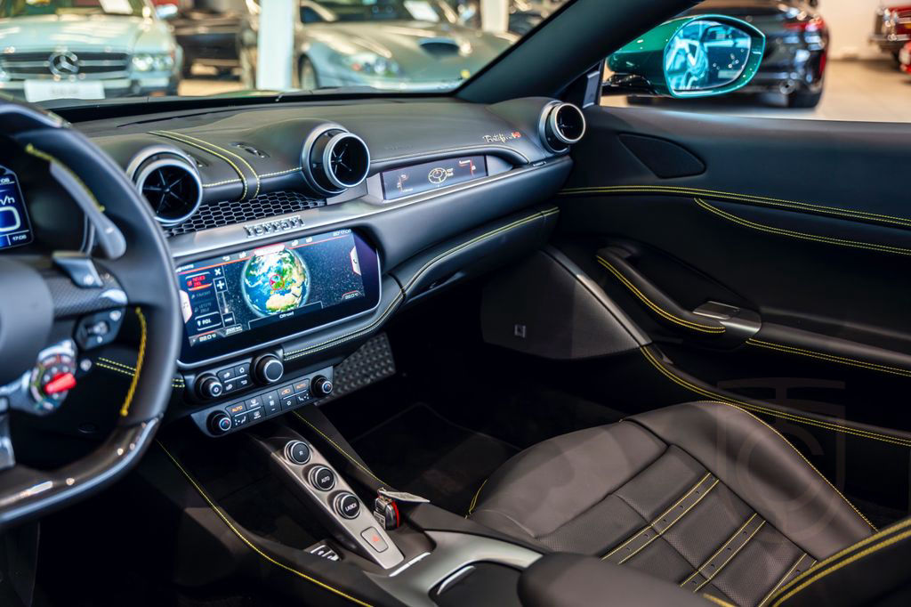 Ferrari PORTOFINO M * VERDE PINO * Disp.*Daytona*JBL*LED