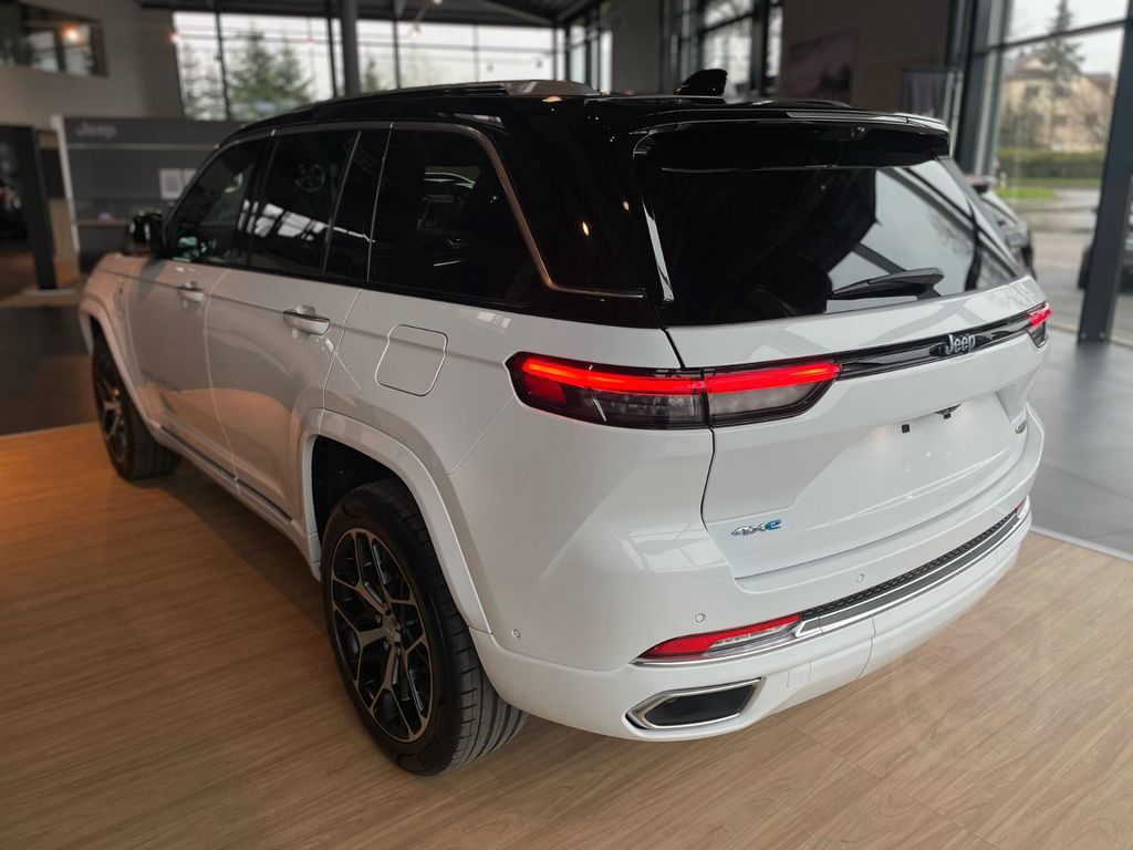 Jeep Grand Cherokee PHEV Summit Reserve / Kein Import