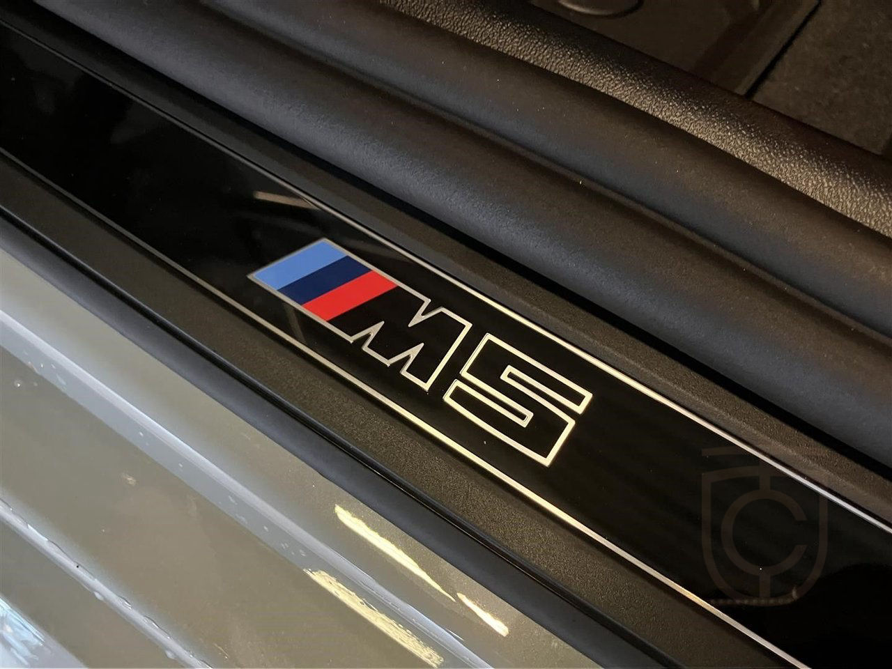 BMW M5 Sedan Ultimate Package EU DA Pro B W