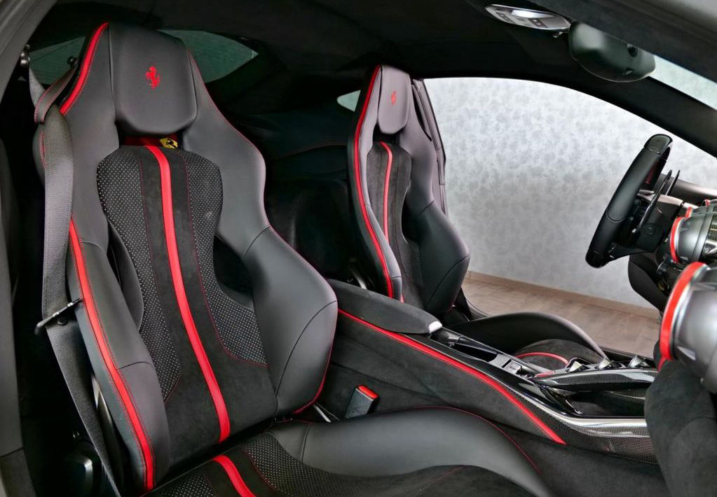 Ferrari 812