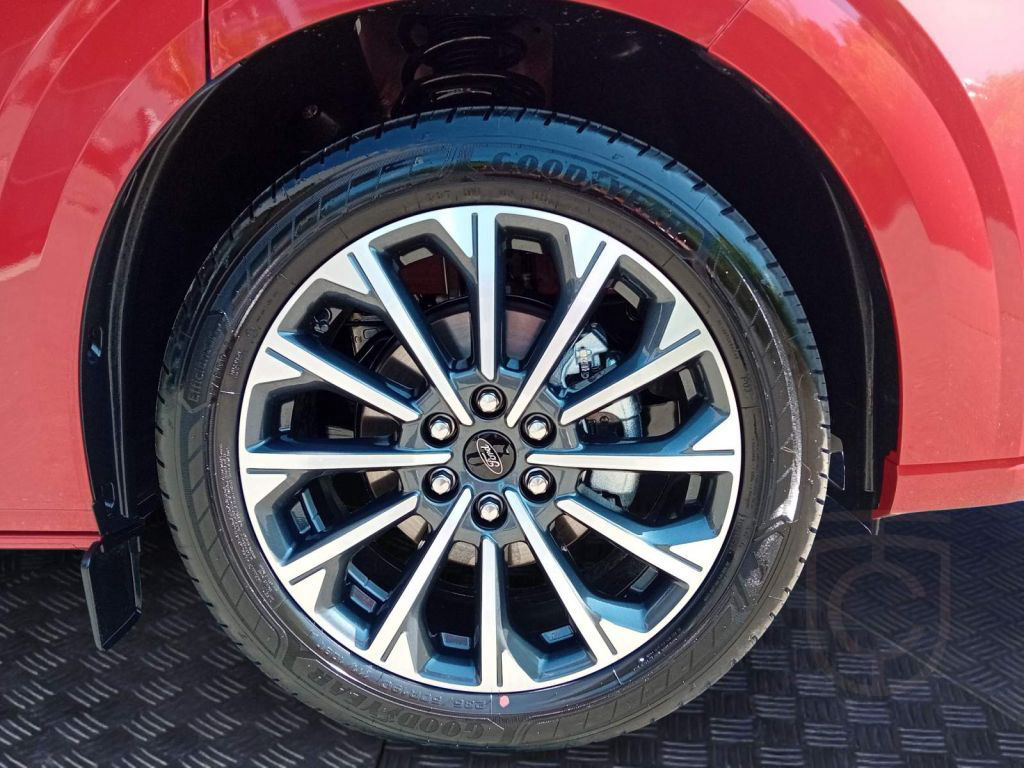 Ford Tourneo Custom Allrad L2 4x4 Autm. Titanium
