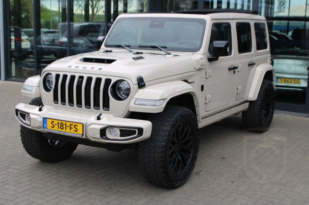 Jeep Wrangler BRUTE 4XE 380 PK SAHARA / Sky One Touch