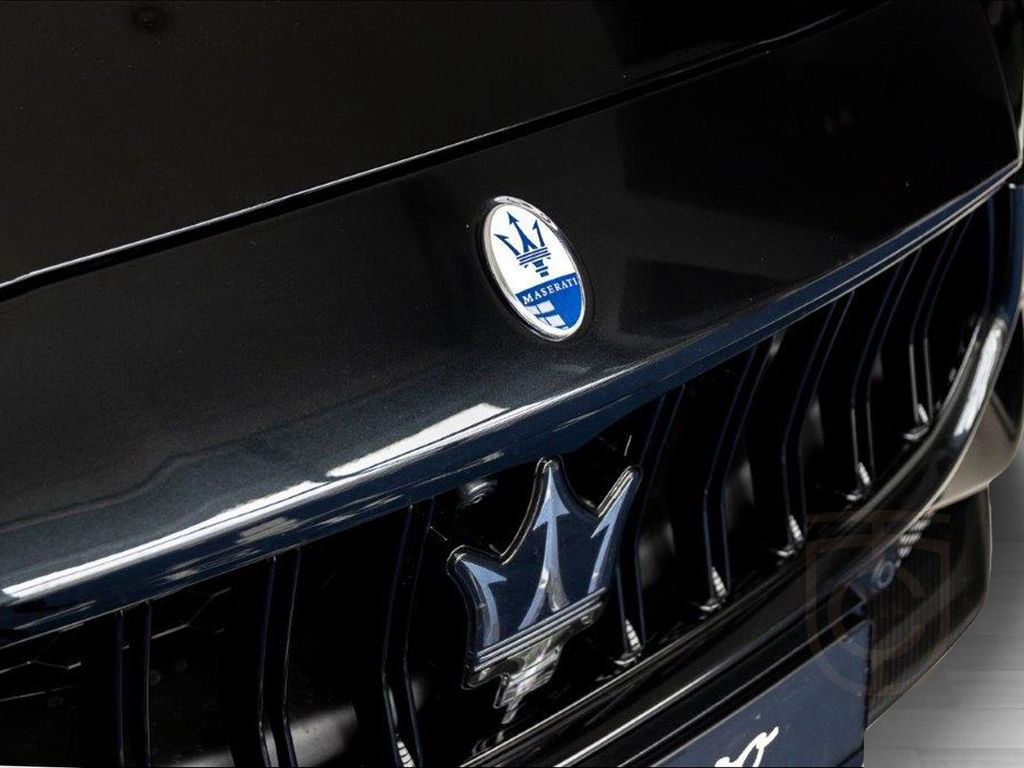 Maserati Ghibli Trofeo*Sonderleasing 1.799,-*