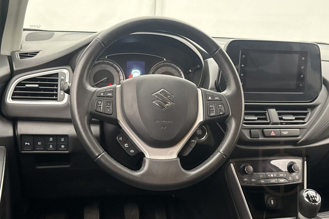 Suzuki S-Cross Hybrid AWD