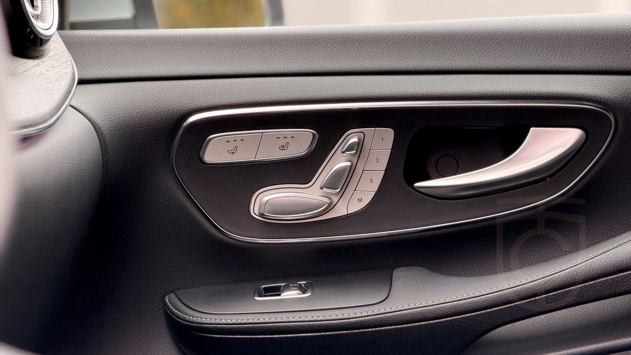 Mercedes-Benz V 300d 4MATIC 3.2t AMG Burmester 360