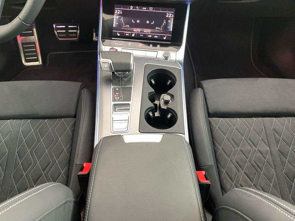 Audi S6 Avant 3.0 TDI quattro AHK+ACC+RFK+B&O+PRIVACY