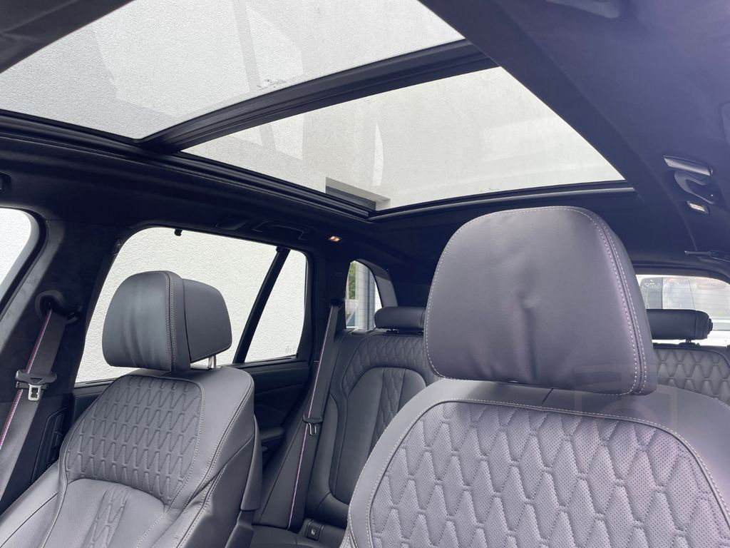 BMW X5 xDrive30d M Sport AHK Pano Massage Gestikst.