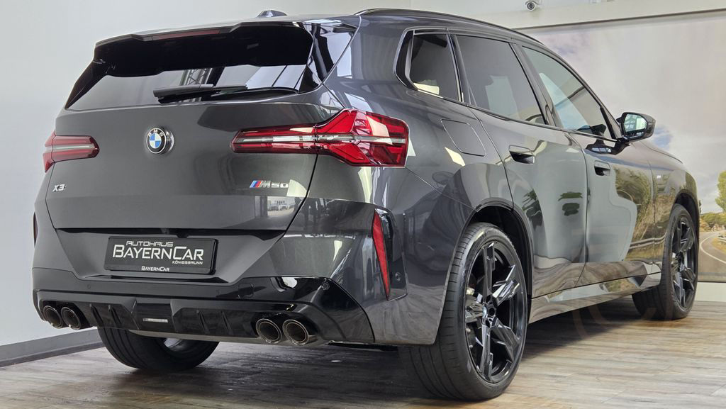 BMW X3 M50 xDrive AHK Pano 21' Sitzlüftung ACC 360°