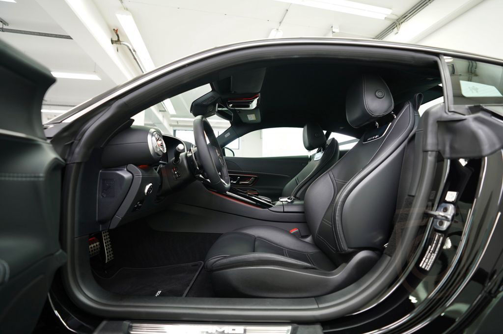 Mercedes-Benz AMG GT 4Matic+! V8 - Biturbo ! 2 TÜREN/DOORS !