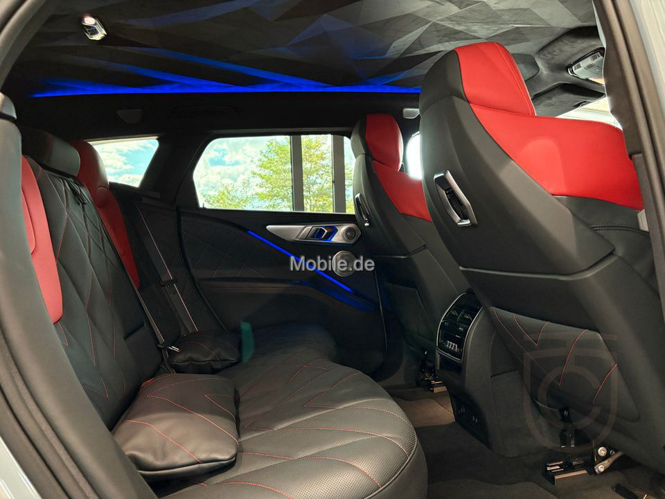 BMW XM 4.4 Label Red M Drivers Package Sport Aut.