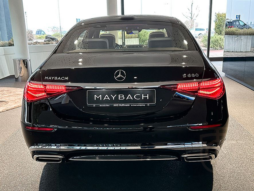 Mercedes-Benz Maybach S 680 4M Manufaktur InterP+First-CL Font