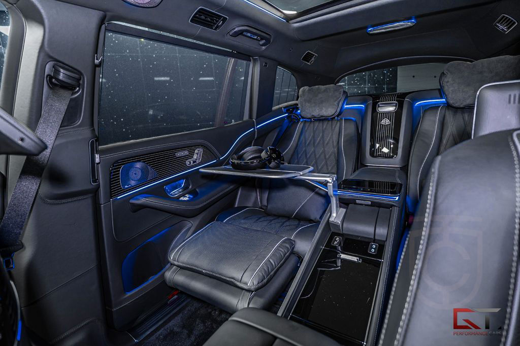 Mercedes-Benz GLS 600 Maybach Two-tone First Class FACELIFT