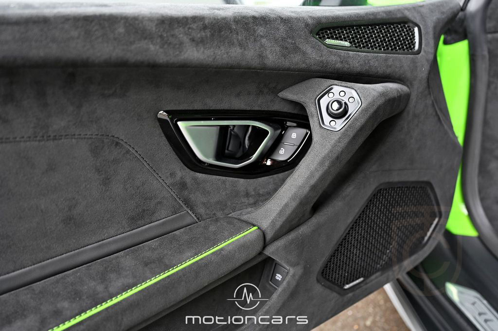 Lamborghini Huracan Sterrato 1 OF 1499 EXP € 274.983