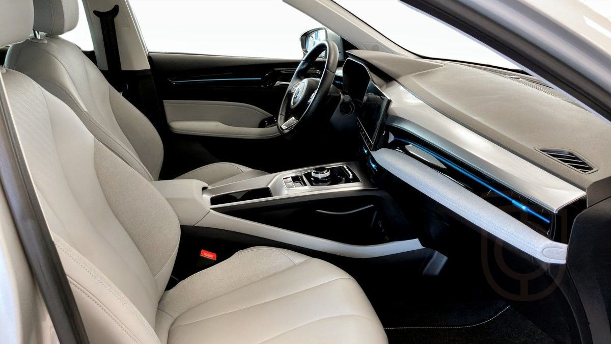 MG 5 MG5 LUXURY
