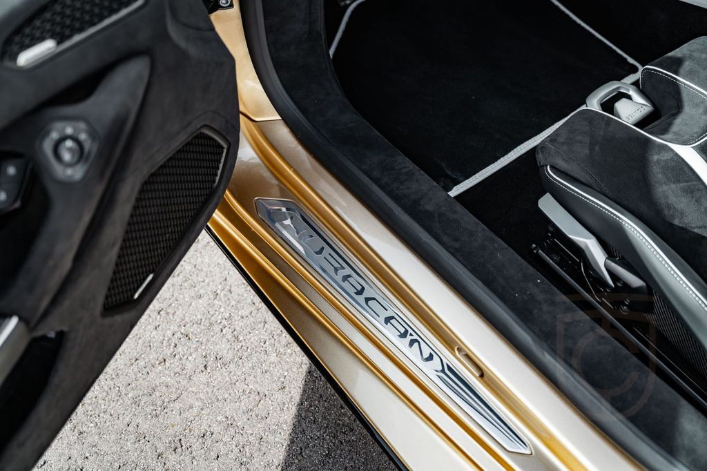 Lamborghini Huracán Tecnica*1.Hand*Deutsch*Neuwertig*