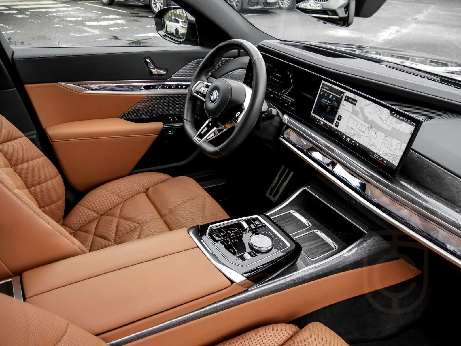 BMW i7