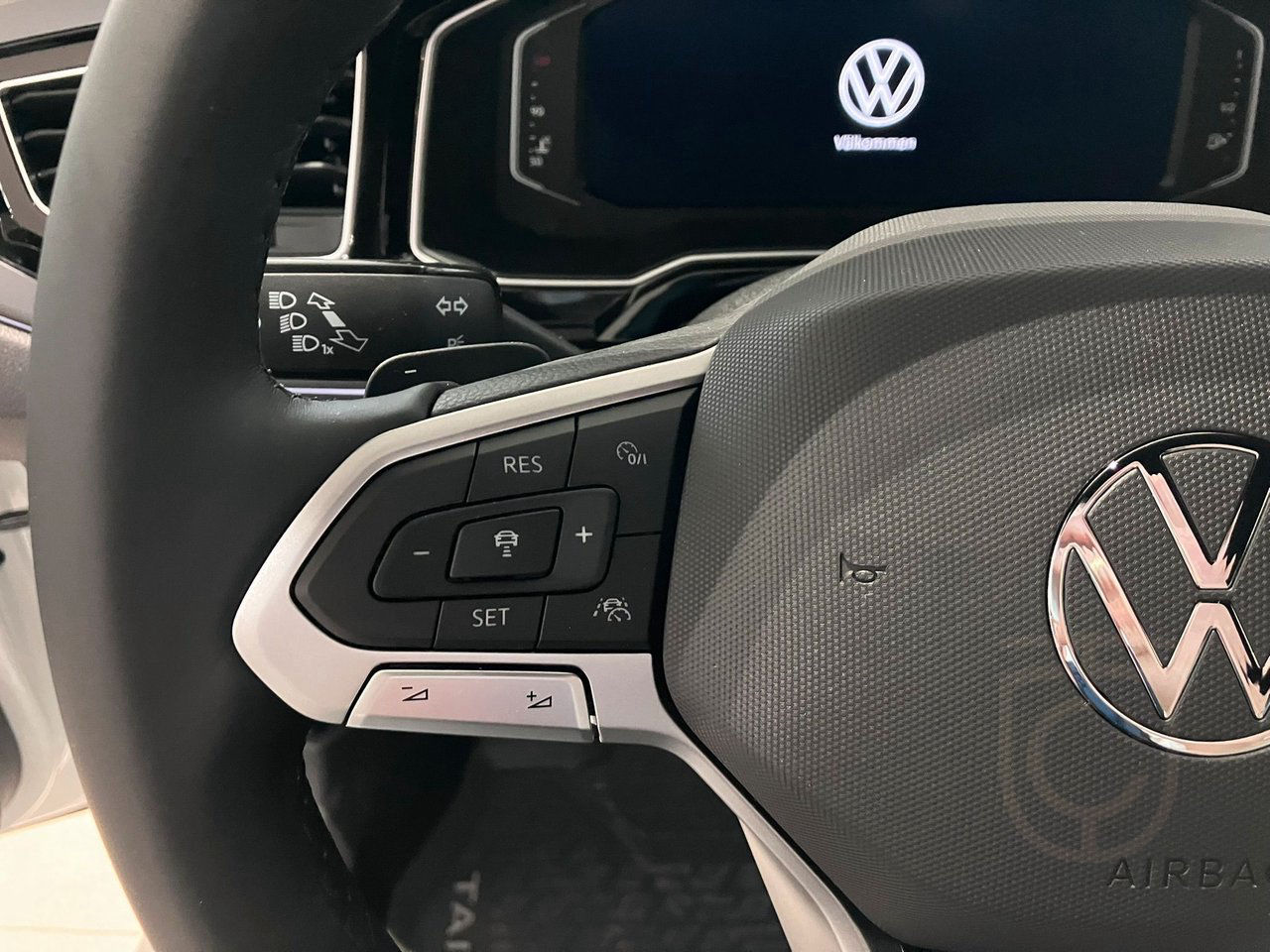 Volkswagen Taigo 1.0 TSI R-Line
