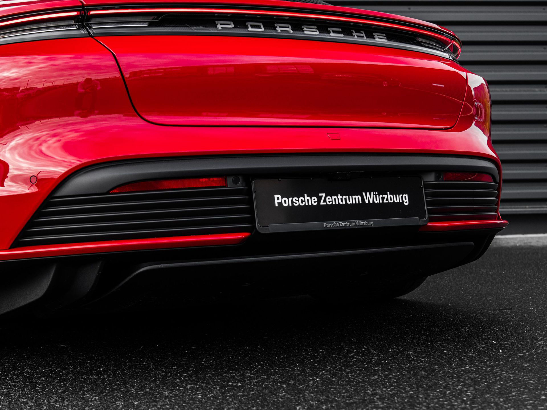 Porsche Taycan 4S