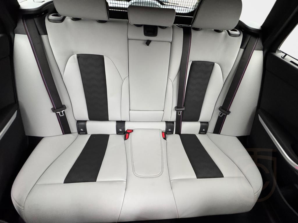 BMW M3 Comp. T. xDrive+Driv.Prof.+Laser+H&K+Carbon