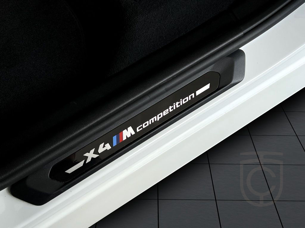 BMW X4 M Competition M-DriversP. NAVI adapLED HUD