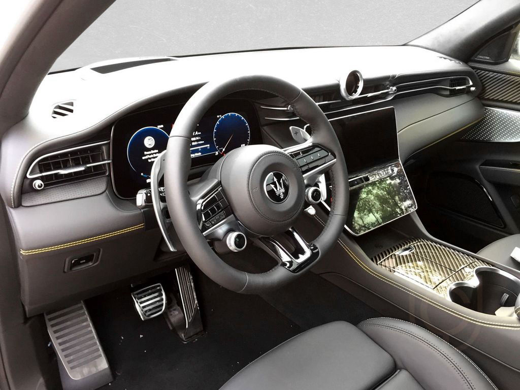 Maserati Grecale Modena Hybrid AWD MJ 23 ACC HUD LED SD