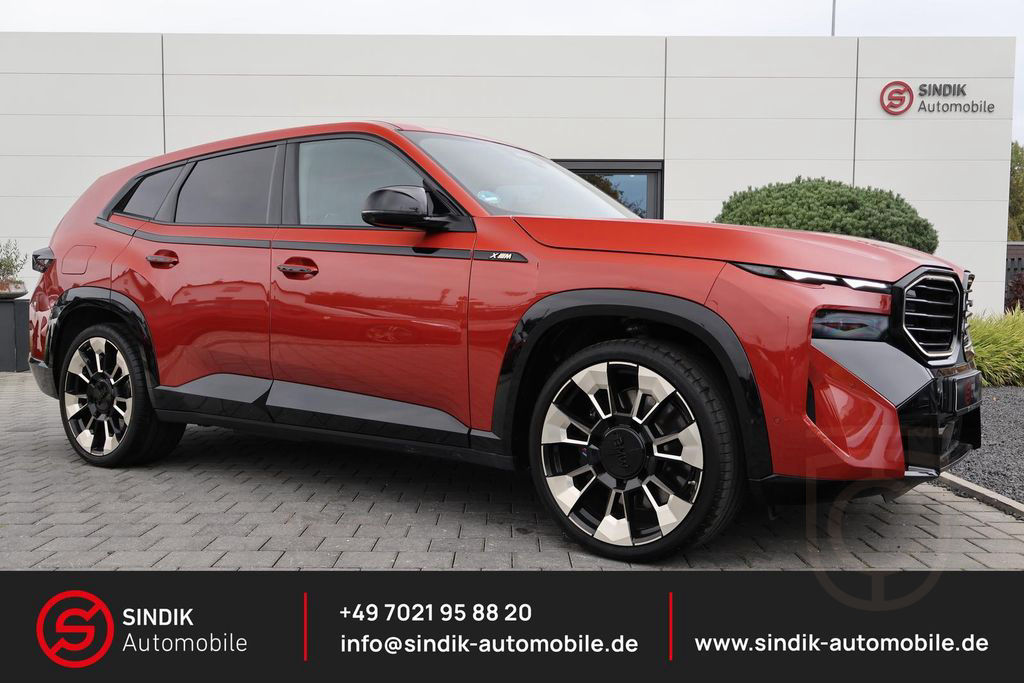 BMW XM "INDIVIDUAL" B&W-AHK-Massage-DriversP.-Iconic