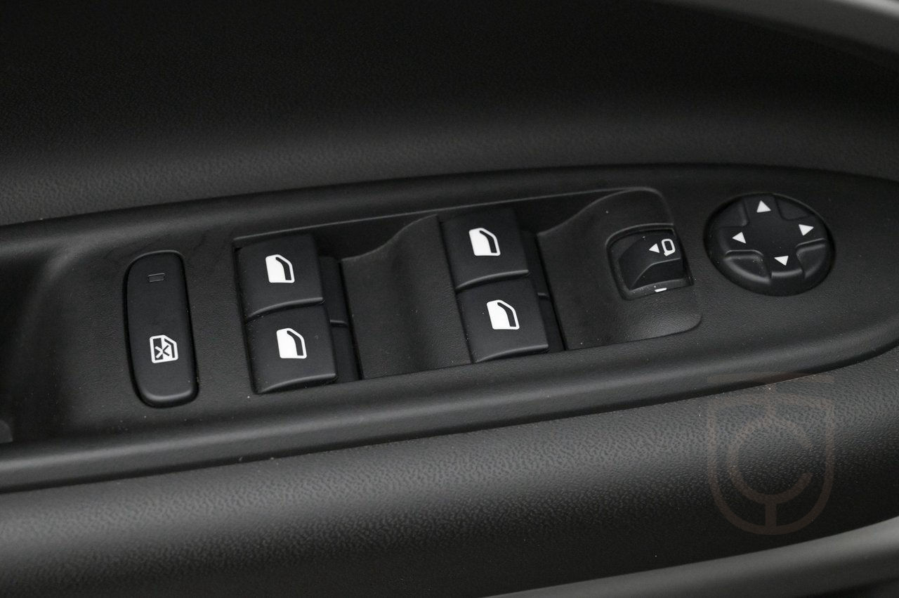 Jeep Avenger Electric Summit LED AdapFart