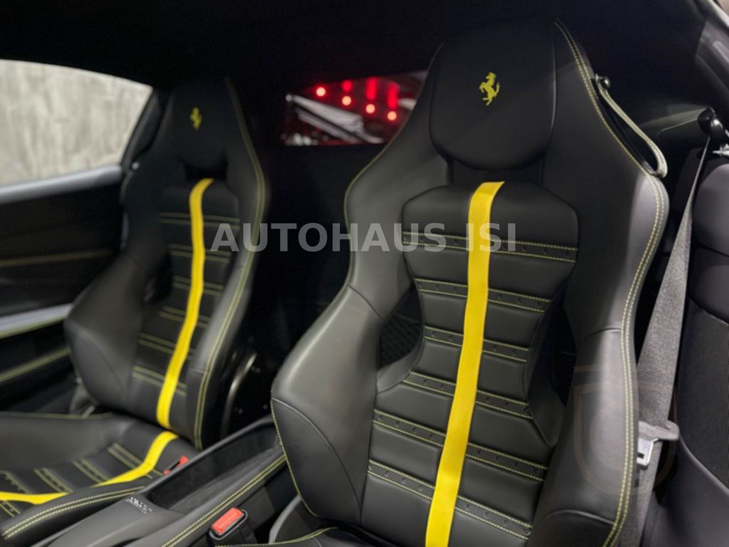 Ferrari F8 Tributo NOVITEC N-LARGO 1 of 1 *FULL CARBON*