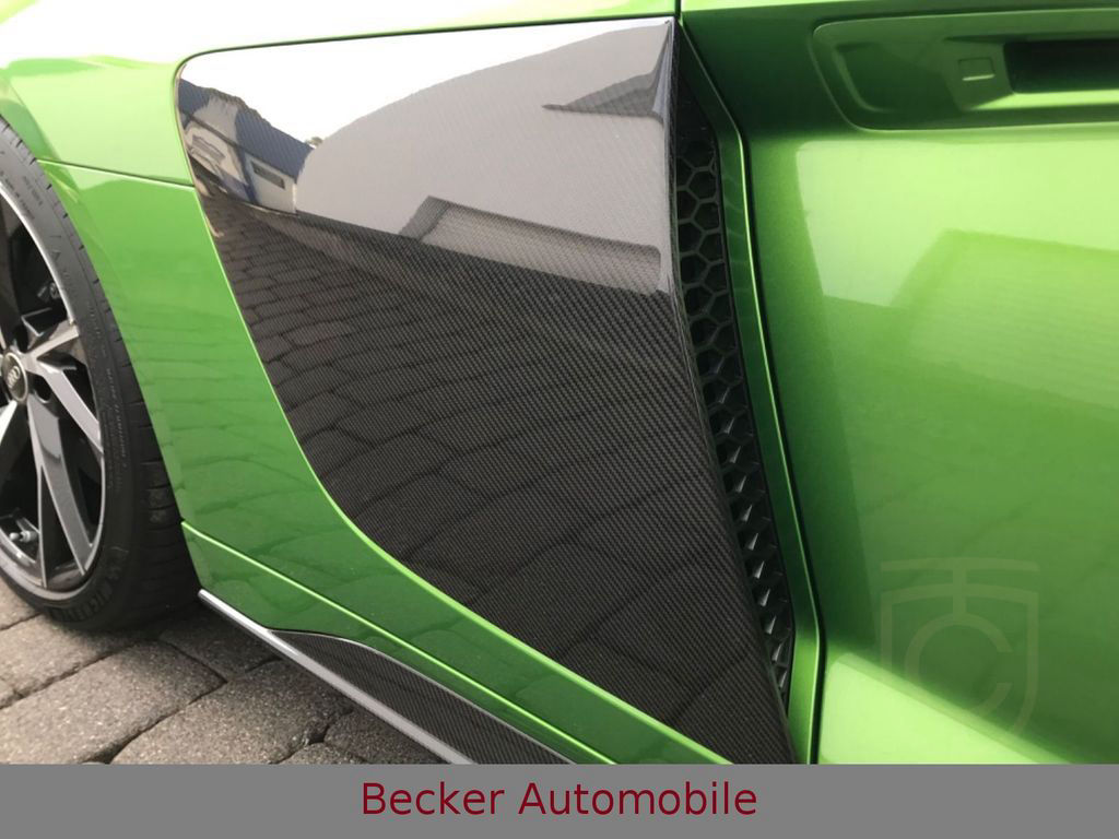 Audi R8 Spyder V10 5.2 FSI quattro performance UNIKAT
