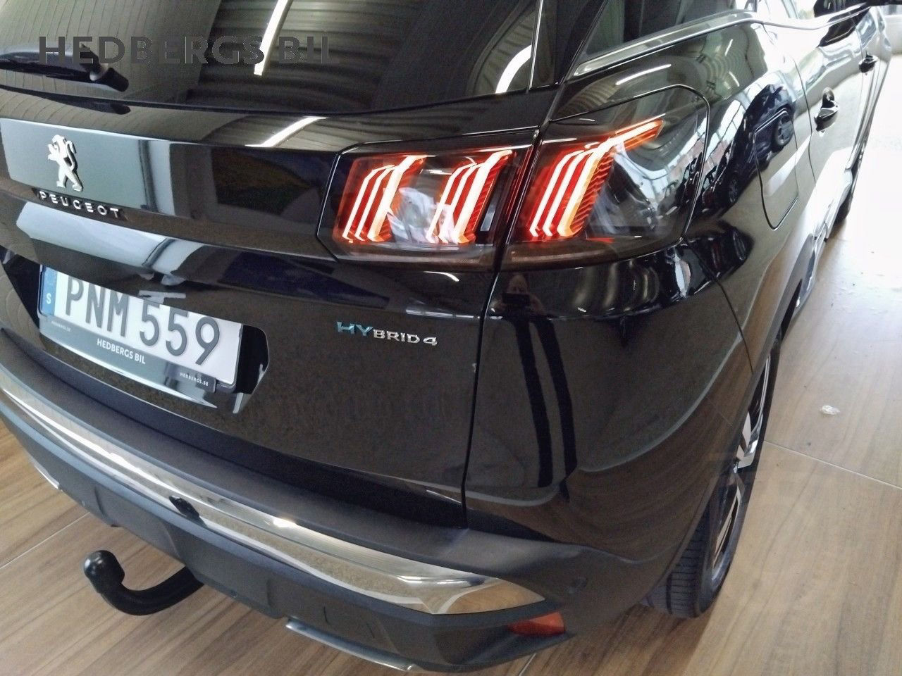 Peugeot 3008 HYBRID4 300 EAT GT