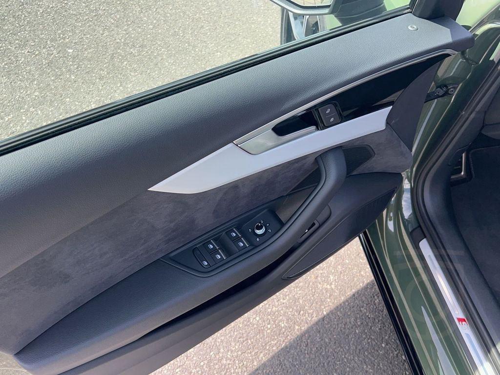 Audi S4 Avant 3.0 TDI qu. Tip. AHK+MATRIX-LED+B&O+NAV