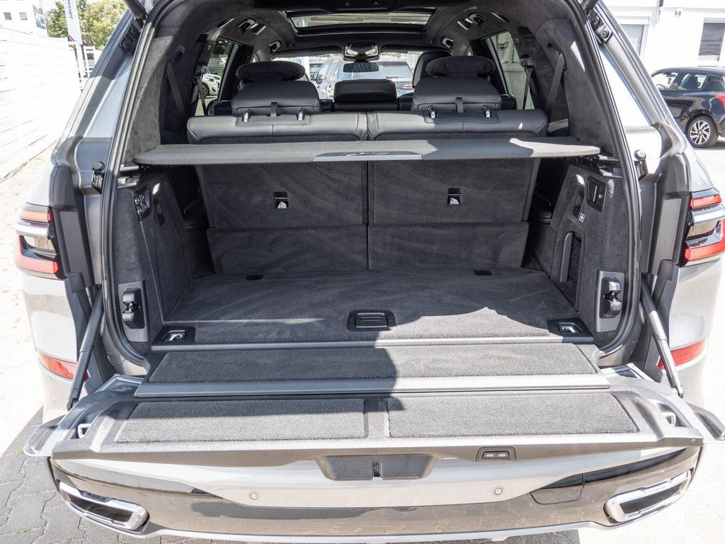 BMW X7 xDrive 40i M-Sport STANDHZG+AHK+AUTOBAHNASSIS