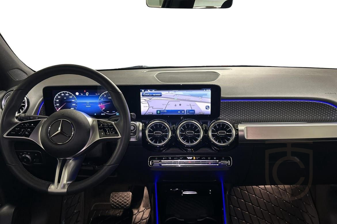 Mercedes-Benz GLB 200