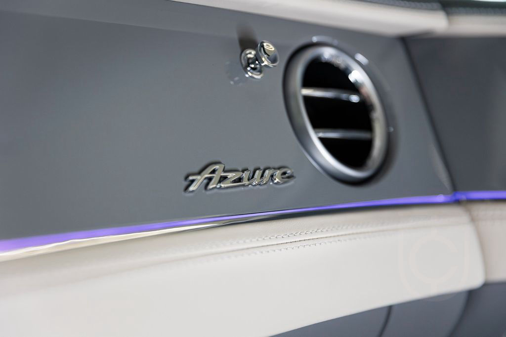 Bentley Continental GT Azure - Naim, Blackline spec.