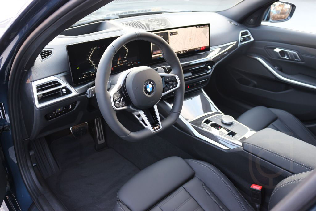 BMW 330i xDrive Touring M Sport Pro / AHK / H&K / LR