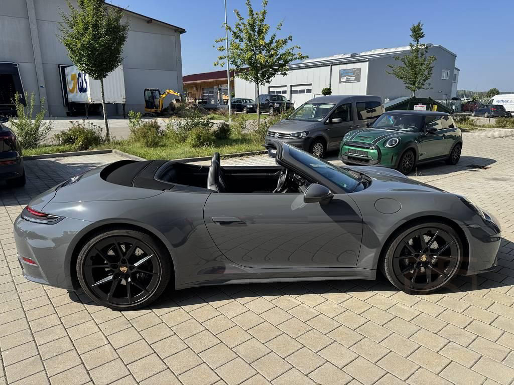 Porsche 992 Cabriolet *EXCLUSIVE MANUFAKTUR* FACELIFT