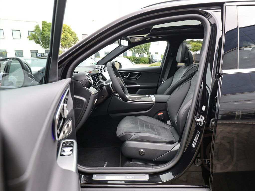 Mercedes-Benz GLC 220 d 4MATIC AHK Abstandstemp. LED Pano Navi