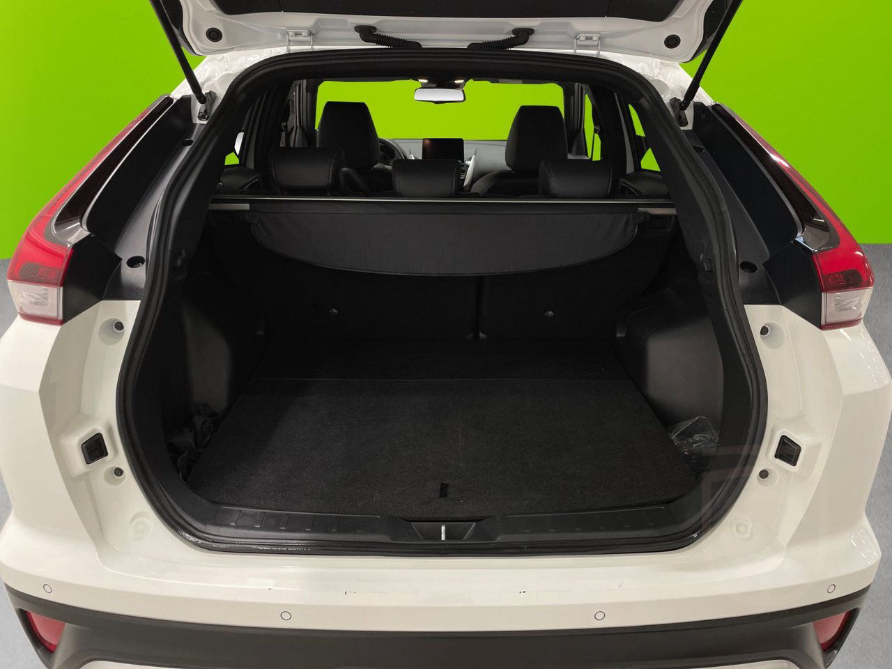 Mitsubishi Eclipse Cross Plug-In Hybrid 2.4 4WD CVT Fleet Ed