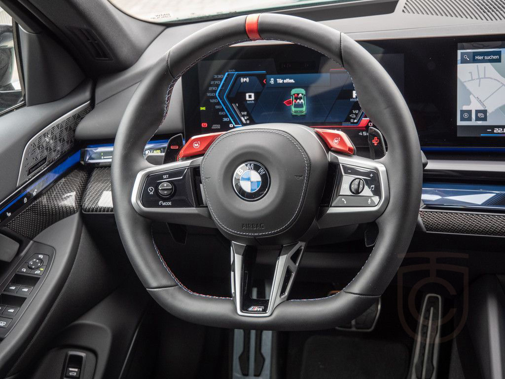 BMW M5 xDrive AHK+B&W+CARBON+V-MAX