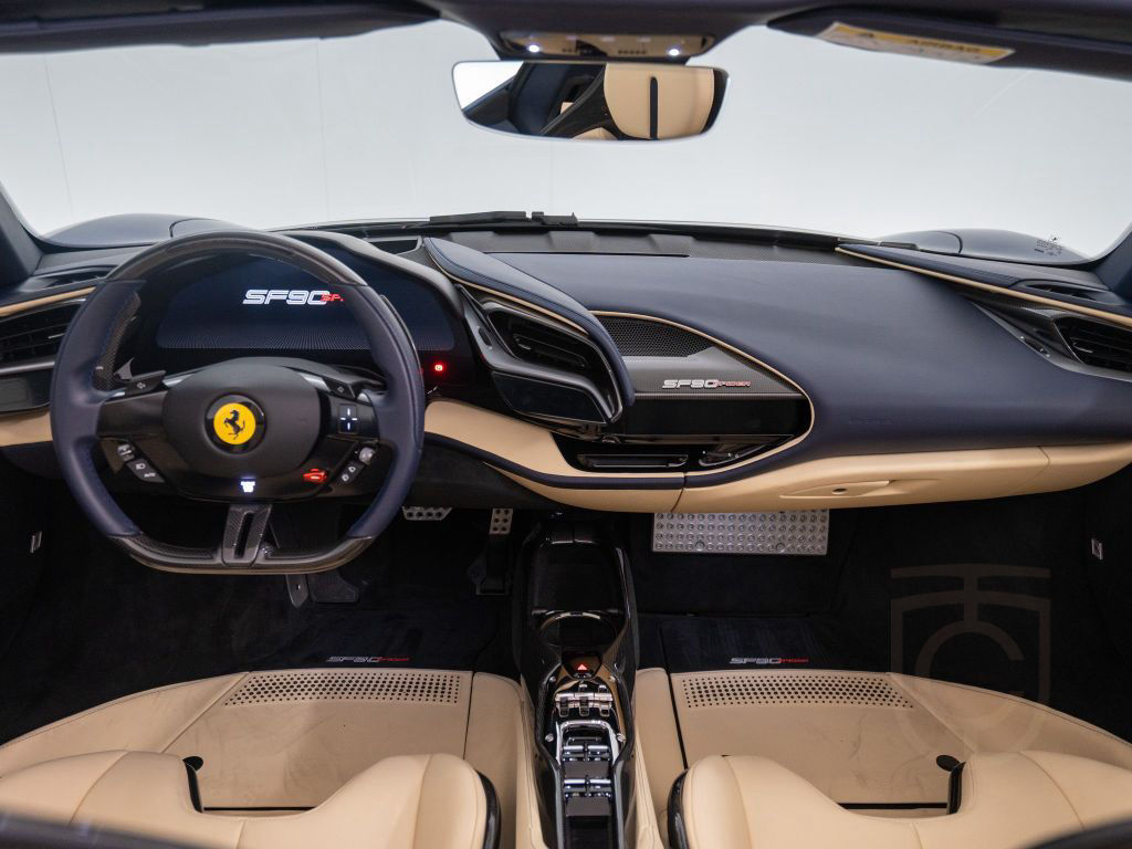 Ferrari SF90 Spider FERRARI SINGEN