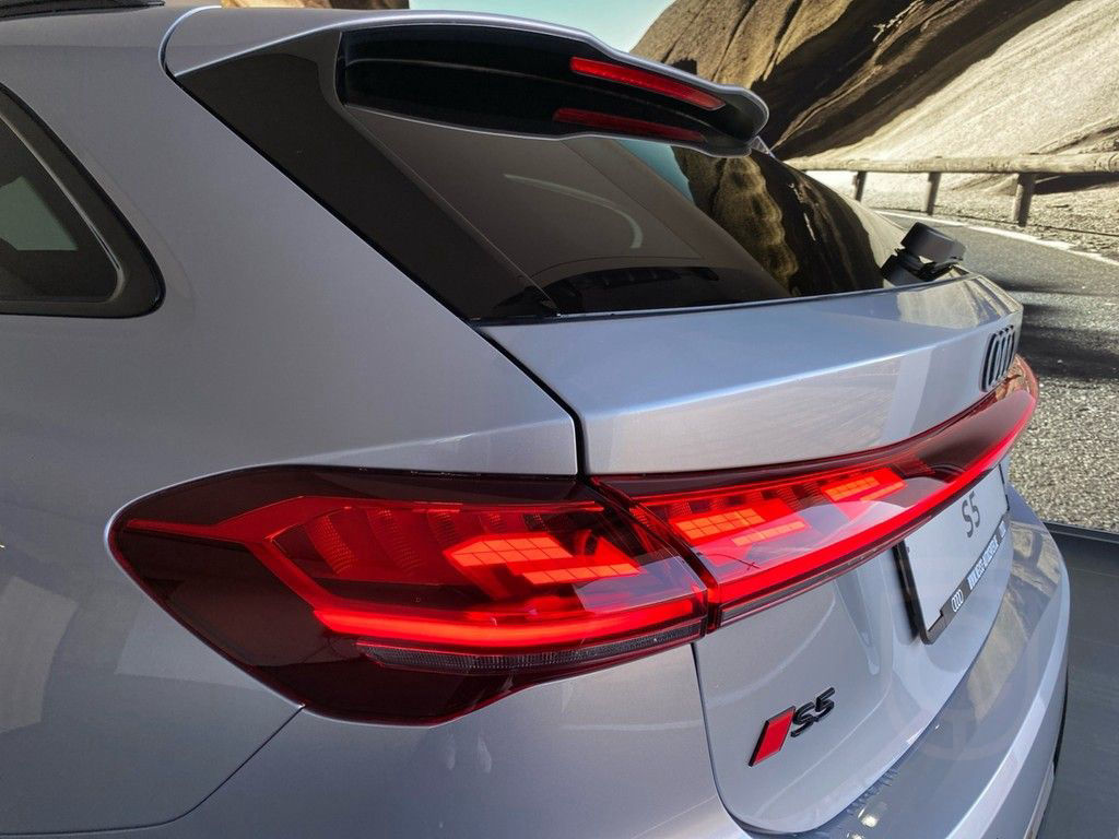 Audi S5 Avant TFSI quattro PANO+HUD+STHZG+360°+AHK+AC