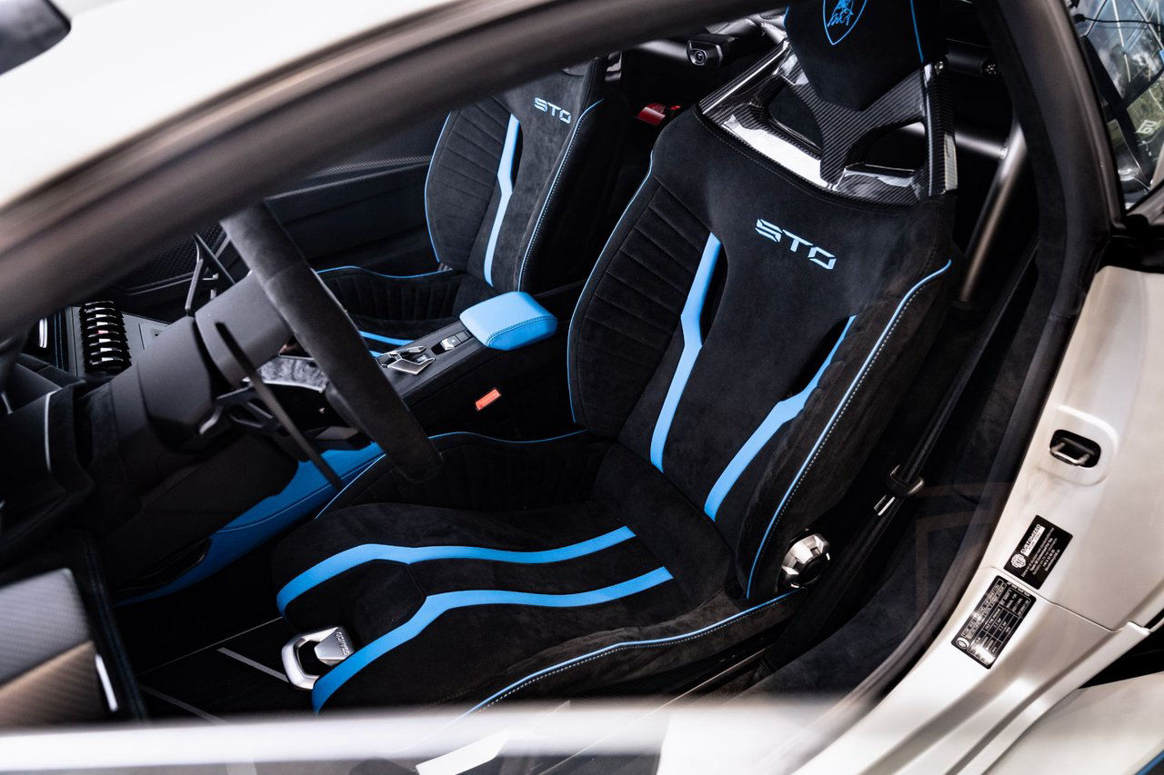 Lamborghini Huracán STO 5.2 V10
