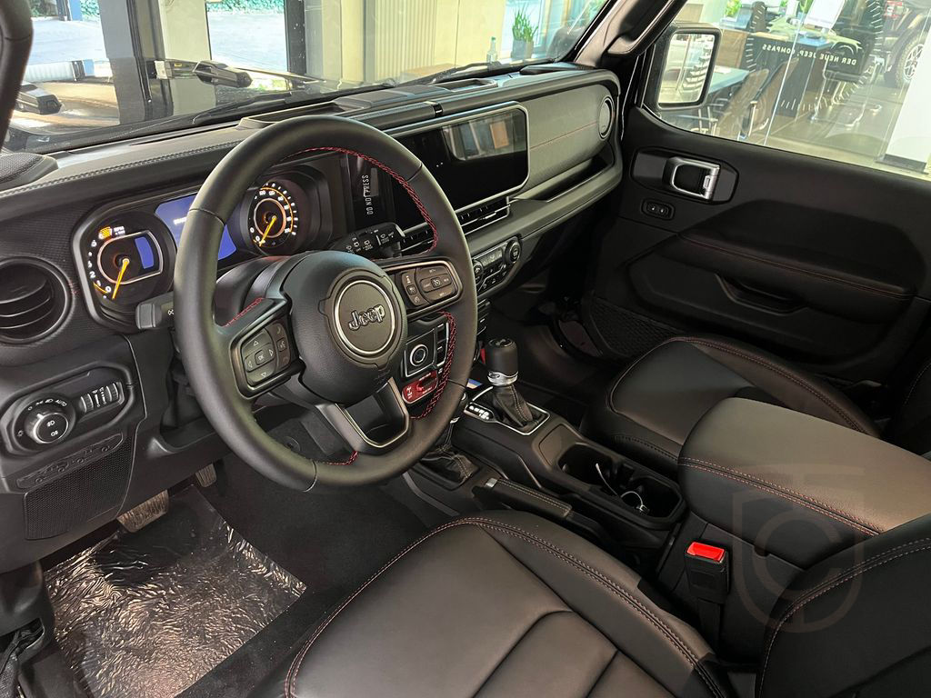 Jeep Wrangler ICE Rubicon MY24 2.0l Sky One Touch